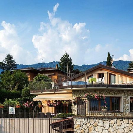 Il Sasso Bianco Bb Apartment Comerio Bagian luar foto