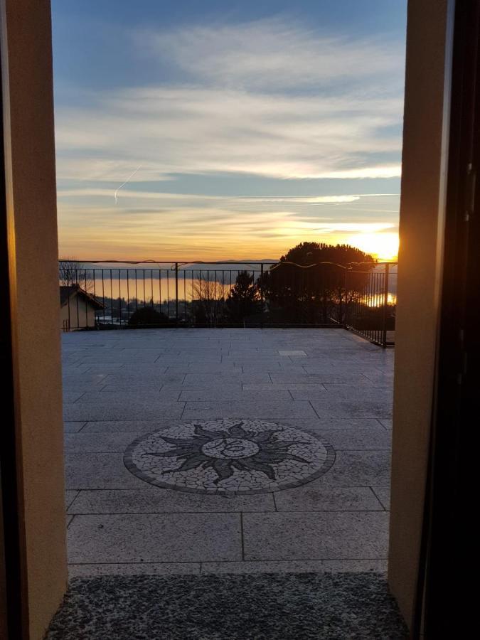 Il Sasso Bianco Bb Apartment Comerio Bagian luar foto