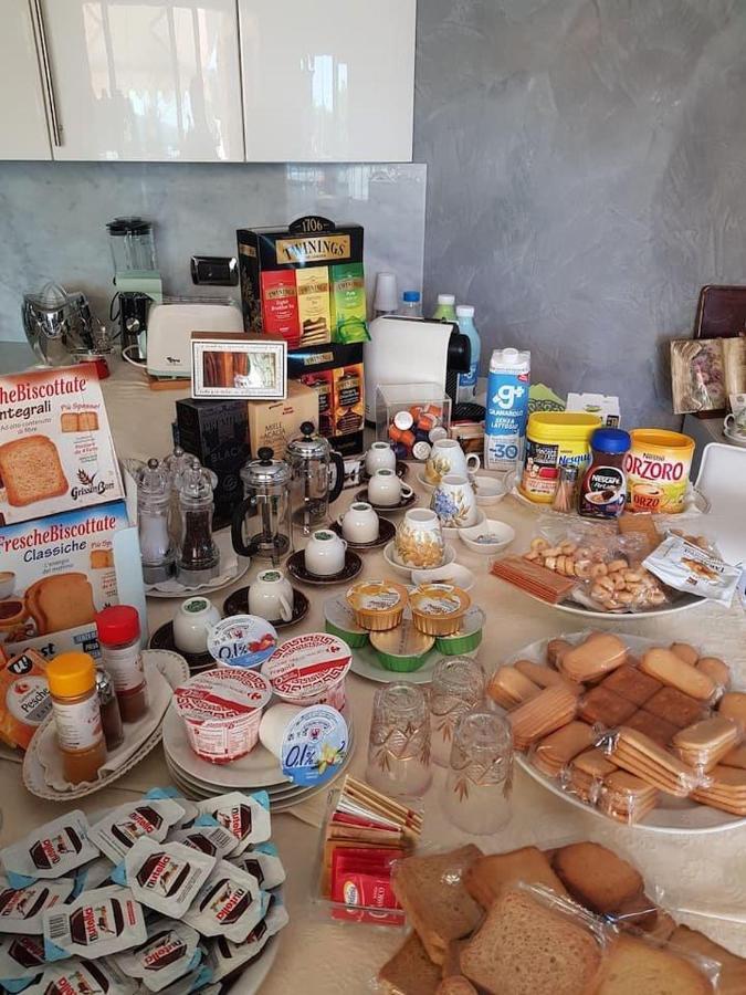 Il Sasso Bianco Bb Apartment Comerio Bagian luar foto