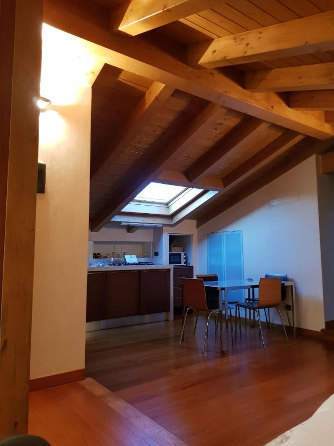 Il Sasso Bianco Bb Apartment Comerio Bagian luar foto